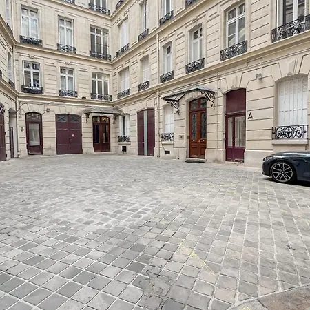 Appartement Monceau Secret - Proche Champs Elysees Et Monceau - Luxe Et 2 Personnes Parijs